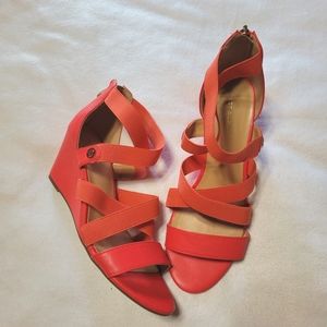 Liz Claiborne coral strappy wedges